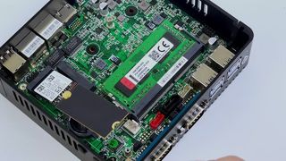 X30G Intel J6412 산업용 미니 PC(LAN 2개, COM 2개 포함)
